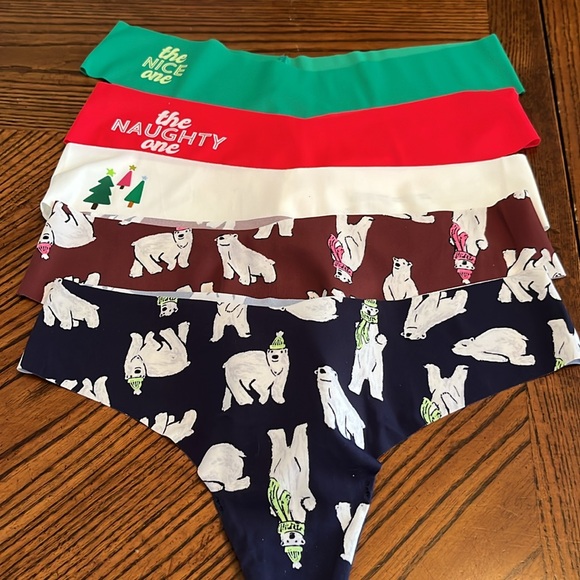 aerie Other - AERIE 5 PACK OF NO SHOW THONGS. NWT. SIZE SMALL